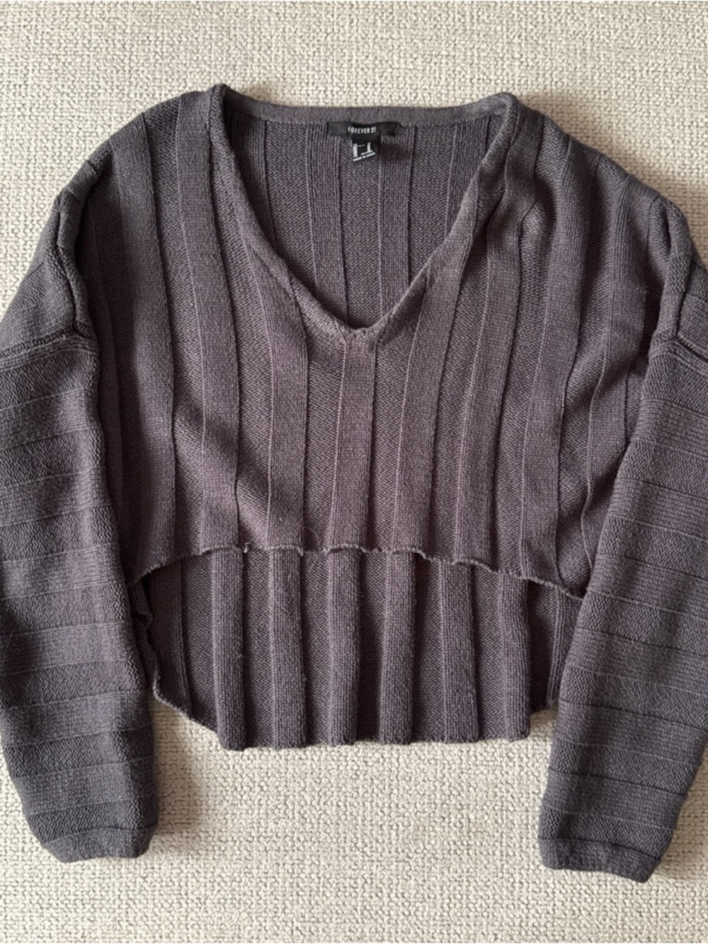 Forever 21 Charcoal Gray Ribbed V‑Neck Cropped Sweater